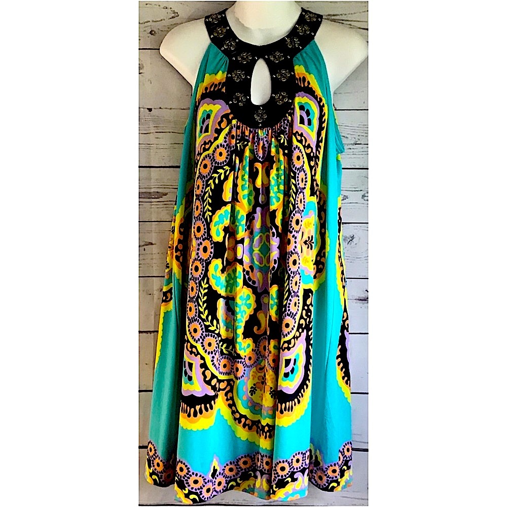 ECI Sleeveless Dress Embellished Keyhole Neck